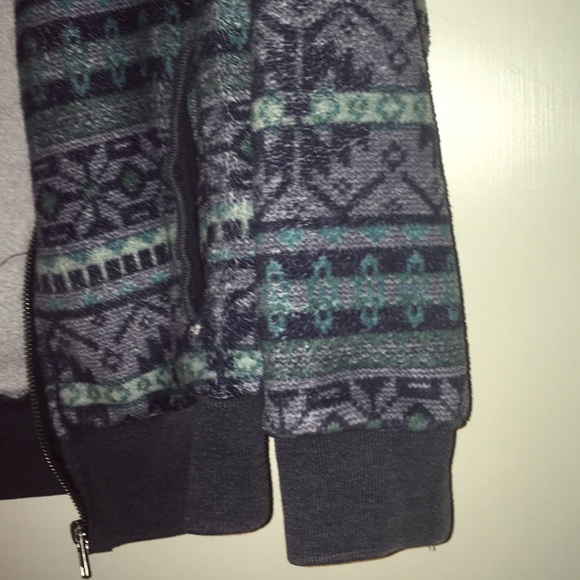 Jacket - Picture 6 of 8